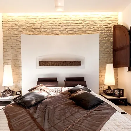 3 Bedrooms With Sea View Jacuzzi And Furnished Terrace At 1 Km Away From The *