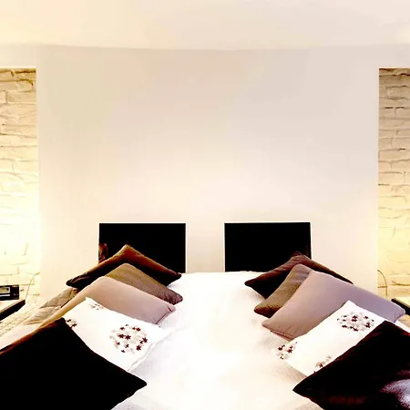 3 Bedrooms With Sea View Jacuzzi And Furnished Terrace At 1 Km Away From The