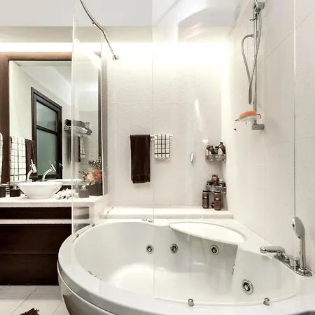 3 Bedrooms With Sea View Jacuzzi And Furnished Terrace At 1 Km Away From The *