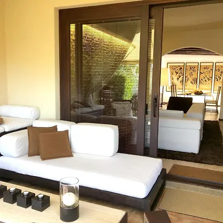 3 Bedrooms With Sea View Jacuzzi And Furnished Terrace At 1 Km Away From The * Villasimius